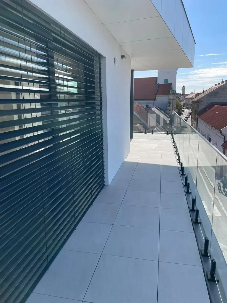 Polyfunkčná budova v centre Komárna