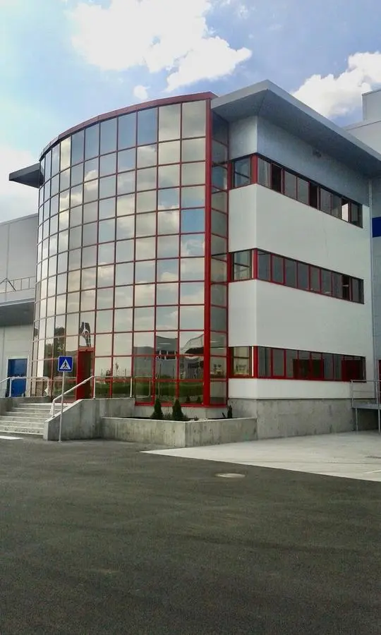 Hliníkové fasády